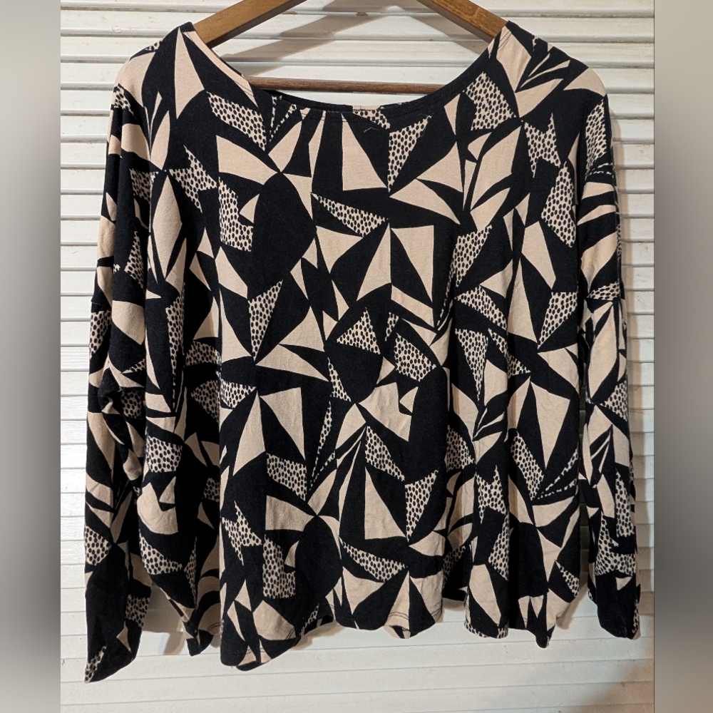Always A.Line Geometric Black and Cream Blouse